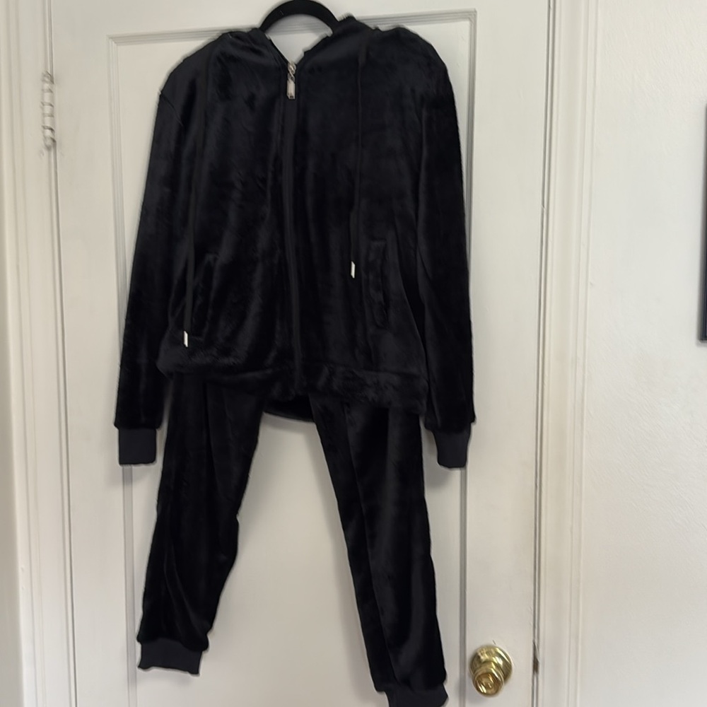 ACTIV FIGURE Black Monochrome Tracksuit